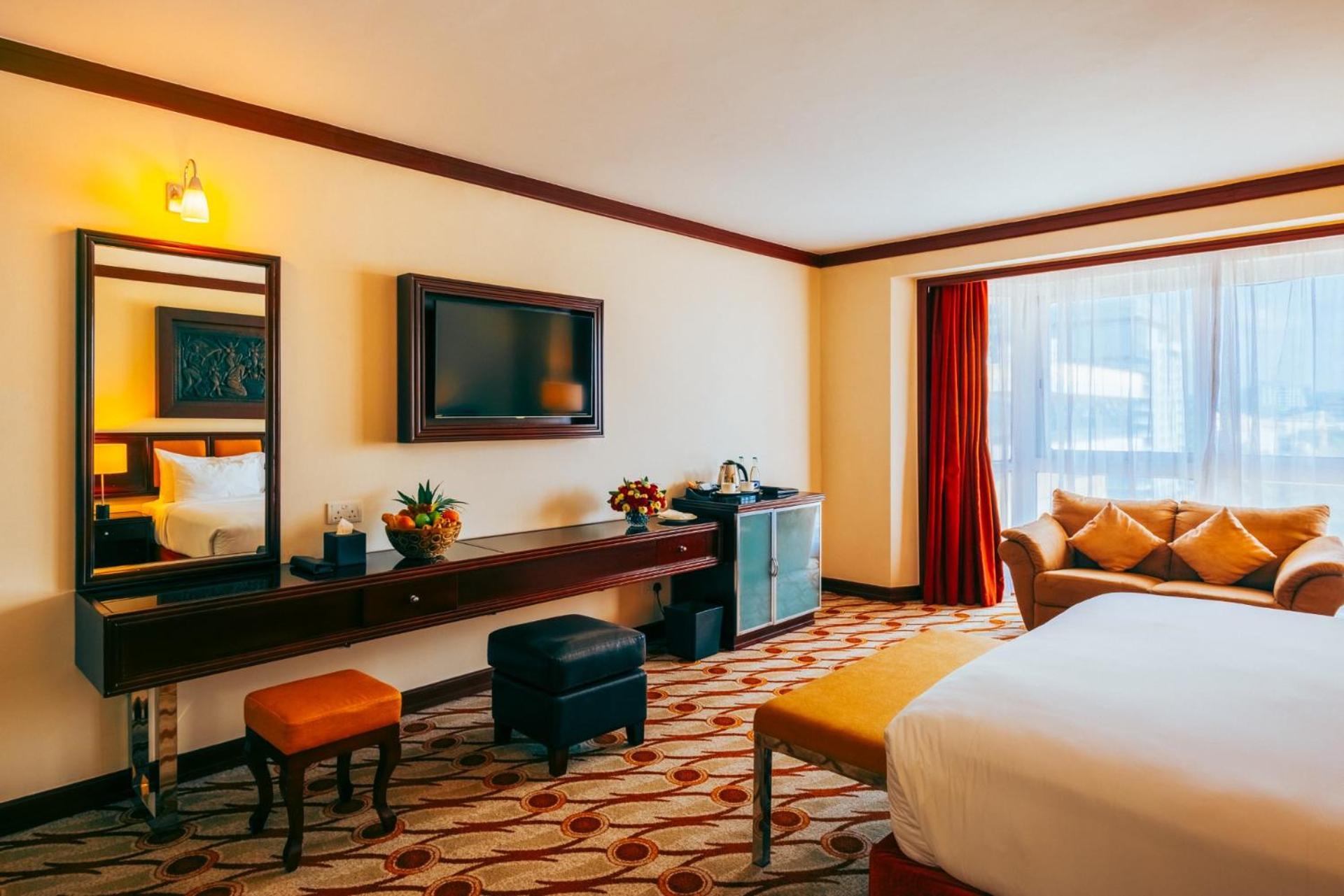 Mövenpick Hotel & Residences Nairobi Exteriör bild