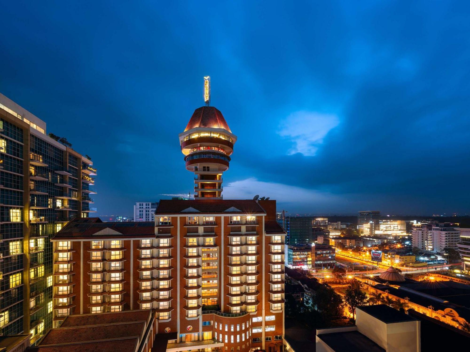 Mövenpick Hotel & Residences Nairobi Exteriör bild